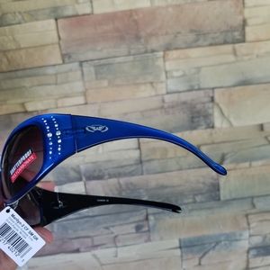 Sunglasses Women Blue Jeweled Casual Vacation NWT